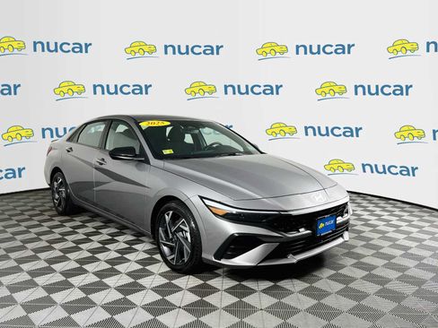 Certified 2025 Hyundai Elantra Sport FWD image 1