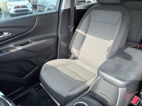Used 2024 Chevrolet Equinox LT AWD/4WD image 35