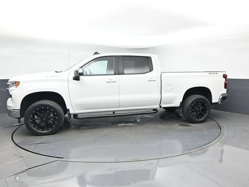 Used 2023 Chevrolet Silverado 1500 LT w/ Protection Package AWD/4WD image 4
