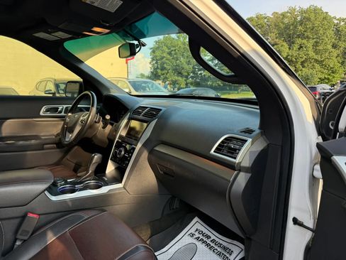 Used 2015 Ford Explorer Sport w/ Equipment Group 401A AWD/4WD image 21