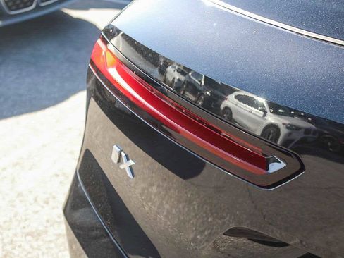 Used 2026 BMW iX xDrive60 w/ Premium Package image 7