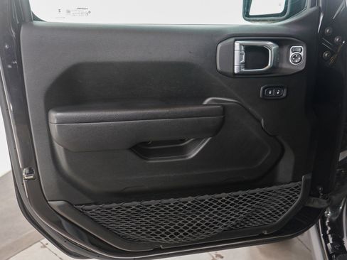 Used 2024 Jeep Wrangler Willys image 22