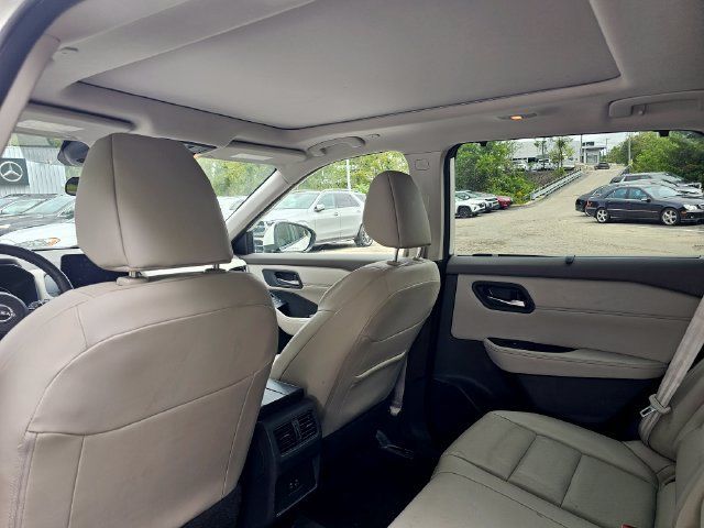 Used 2023 Nissan Rogue SV w/ SV Premium Package AWD/4WD image 8