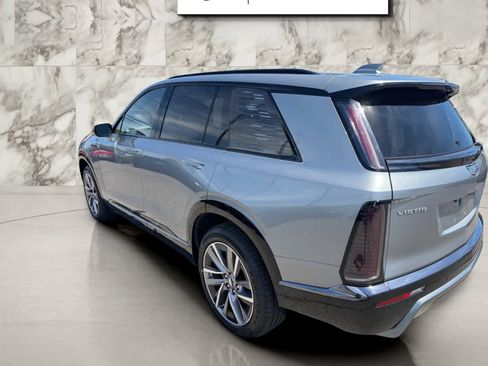 Used 2026 Cadillac Vistiq Sport w/ LPO, Floor Liner Package AWD/4WD image 5