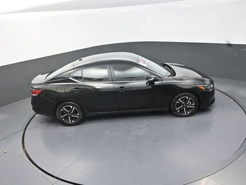 Used 2024 Nissan Sentra SV FWD image 18