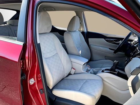 Used 2021 Nissan Rogue Sport SV image 26