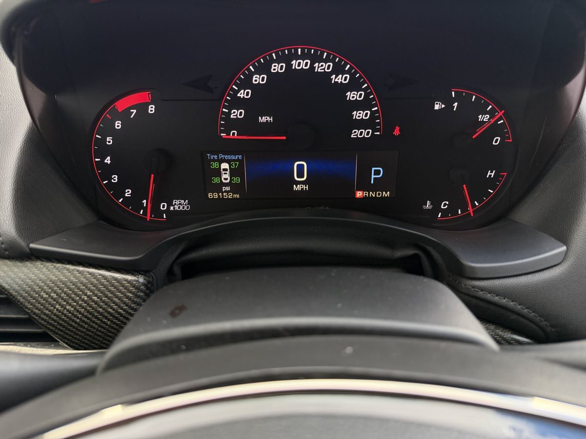 Used 2016 Cadillac ATS V w/ Luxury Package RWD image 29