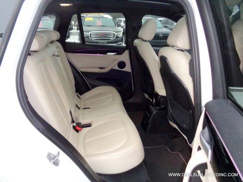 Used 2021 BMW X1 sDrive28i image 23