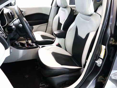 Used 2020 Jeep Compass Limited w/ Safety & Security Group image 9