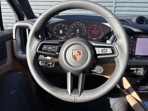 New 2026 Porsche Cayenne E-Hybrid image 15