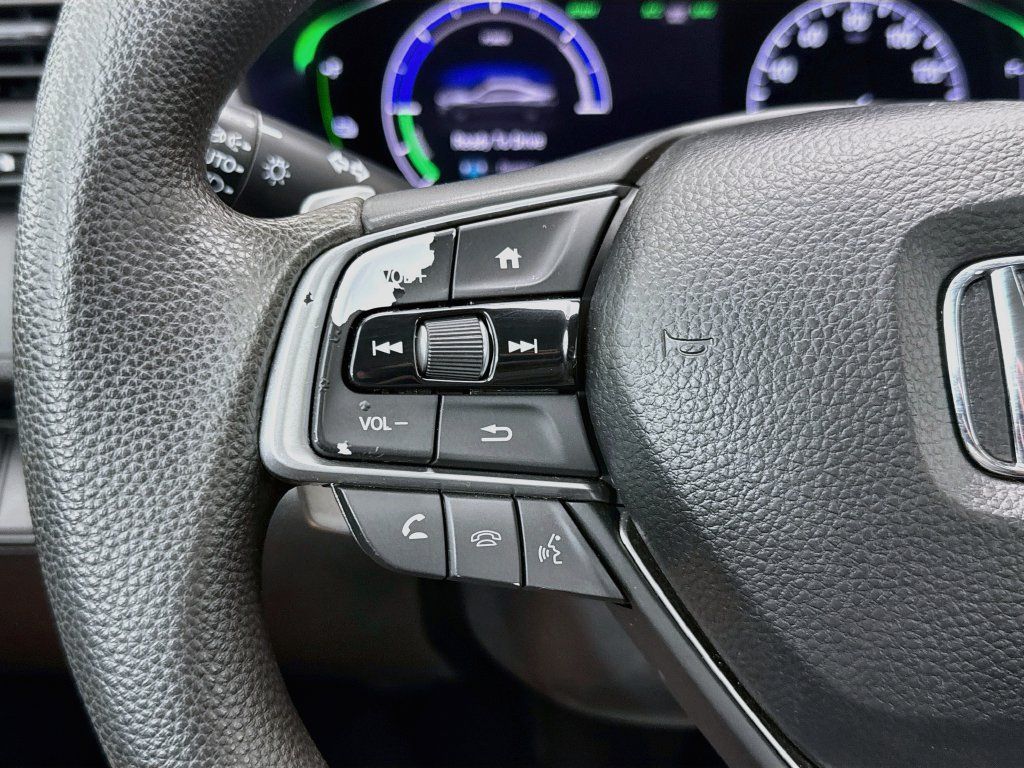 Used 2019 Honda Insight EX image 11