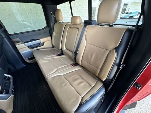 Used 2021 Ford F150 Lariat w/ Equipment Group 502A High image 23