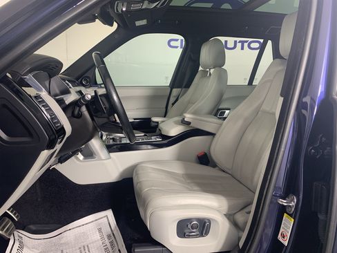 Used 2017 Land Rover Range Rover Supercharged AWD/4WD image 14