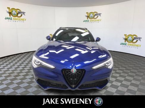 Used 2022 Alfa Romeo Stelvio Sprint AWD/4WD image 3