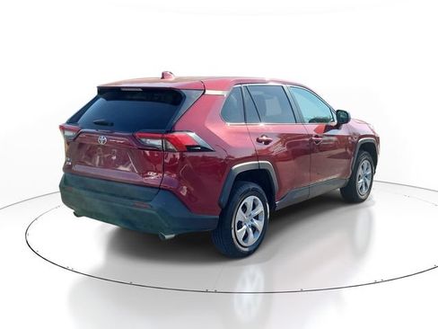 Used 2024 Toyota RAV4 LE AWD/4WD image 3