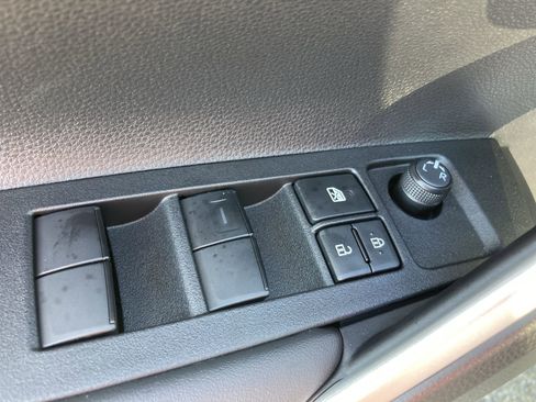 Certified 2026 Toyota Corolla Cross L image 15