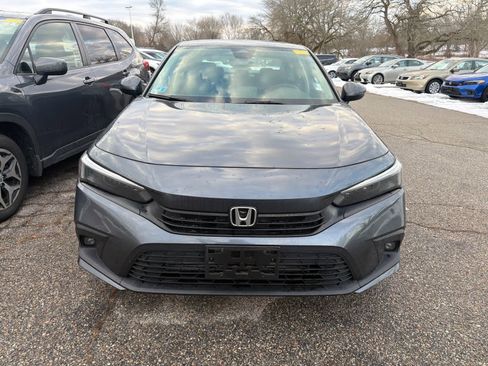 Used 2023 Honda Civic Touring image 2