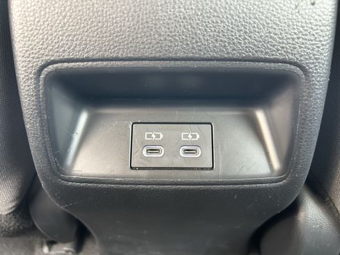 Used 2024 Toyota Corolla LE FWD image 19