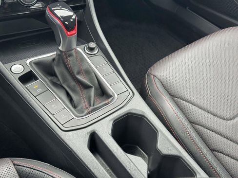 Certified 2022 Volkswagen Jetta GLI Autobahn w/ GLI Black Package image 20