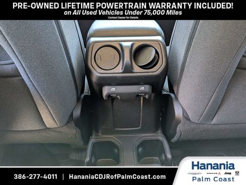 Used 2025 Jeep Wrangler Unlimited Sport AWD/4WD image 16