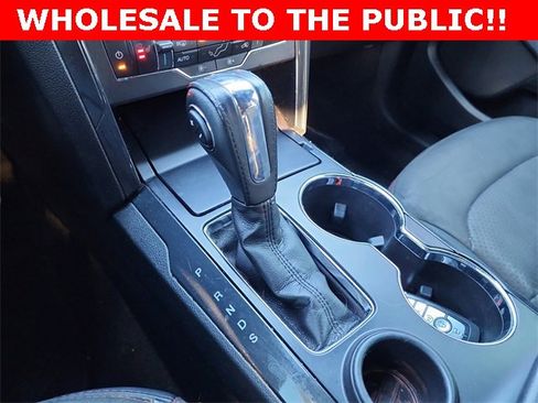 Used 2018 Ford Explorer XLT w/ Equipment Group 202A image 27