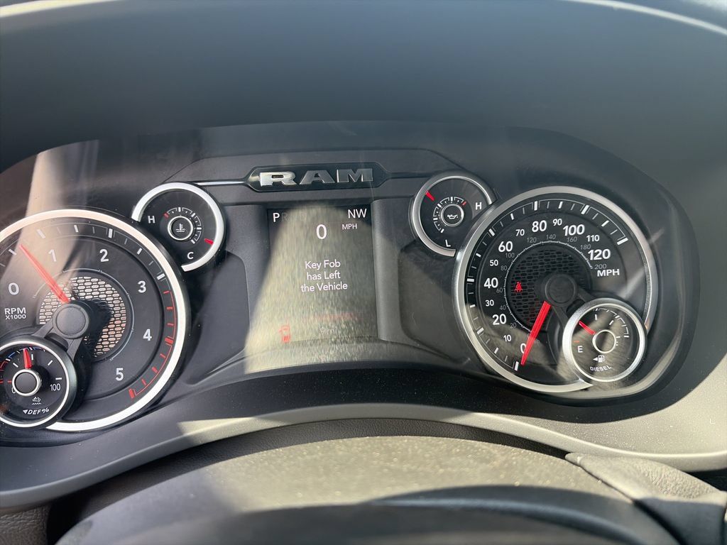 New 2027 RAM 3500 Big Horn AWD/4WD image 31
