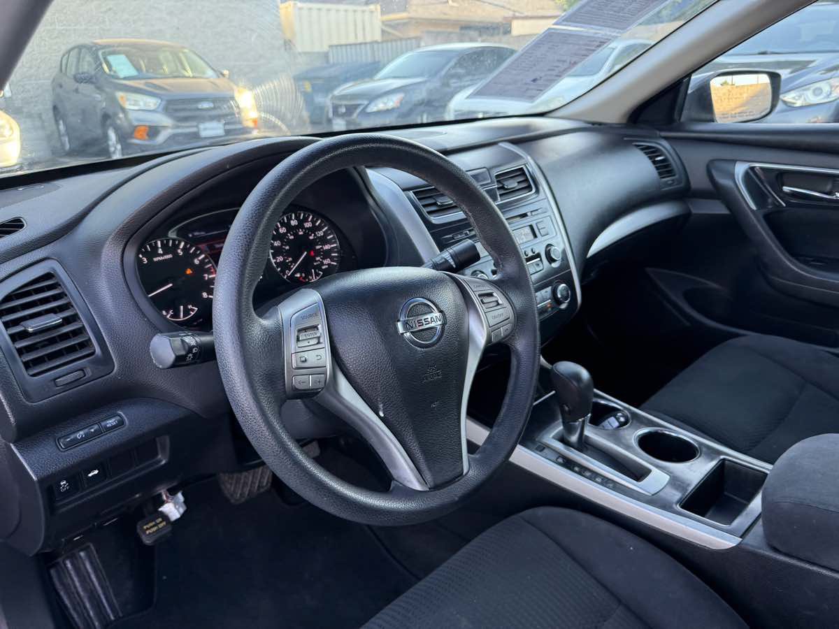 Used 2014 Nissan Altima 2.5 S FWD image 31