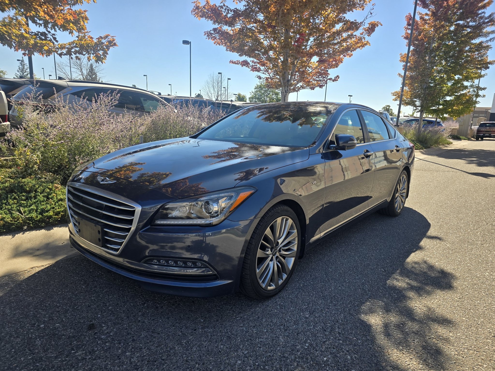 Used 2015 Hyundai Genesis 5.0 w/ Option Group 05 RWD image 1