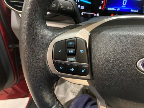 Used 2023 Ford Explorer XLT w/ Equipment Group 202A image 25