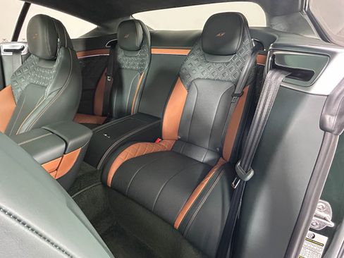 Used 2024 Bentley Continental GT Azure image 33