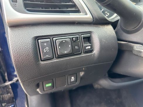 Used 2019 Nissan Sentra SV FWD image 24