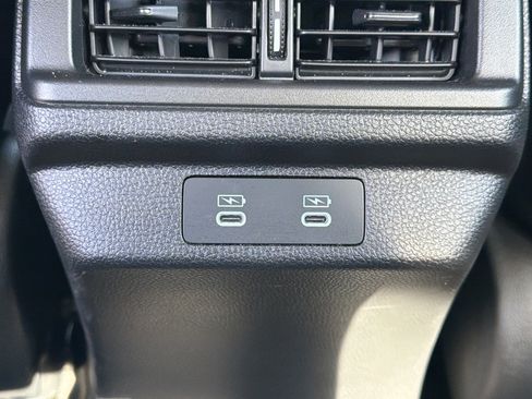 Certified 2025 Honda Accord LX image 19