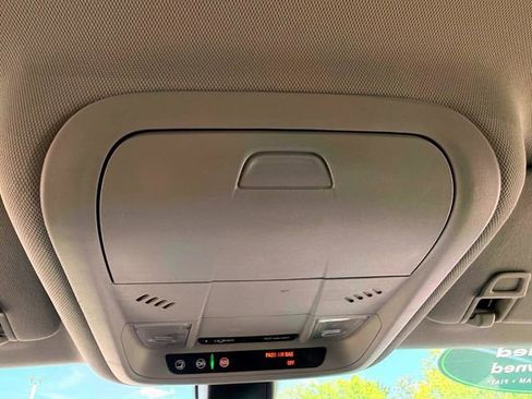 Used 2019 Chevrolet Equinox LT FWD image 27