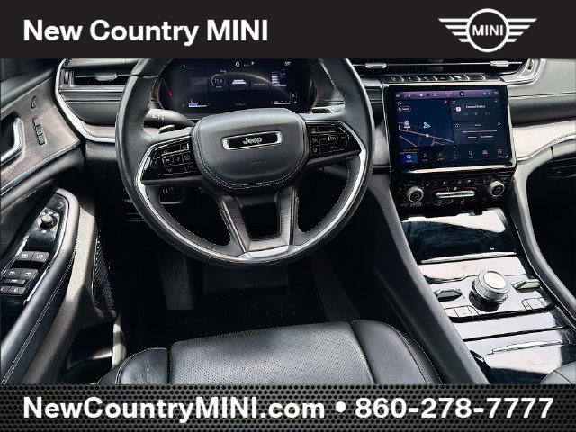 Used 2022 Jeep Grand Cherokee L Overland w/ Luxury Tech Group IV AWD/4WD image 23
