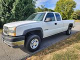 Used 2004 Chevrolet Silverado 2500 W/T image 2