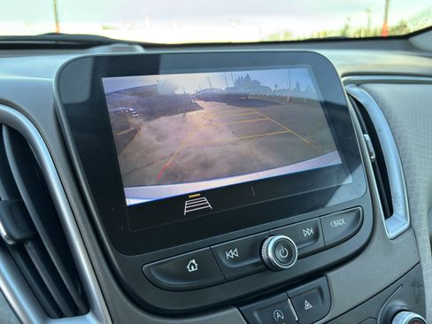 Used 2020 Chevrolet Malibu LS image 31