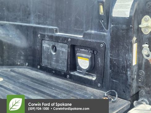 Used 2017 Toyota Tacoma TRD Off-Road image 18