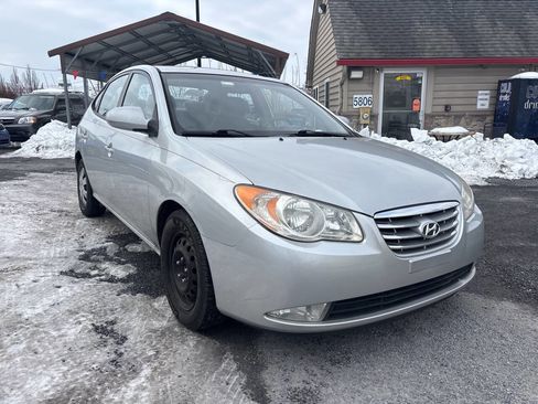 Used 2010 Hyundai Elantra GLS FWD image 3