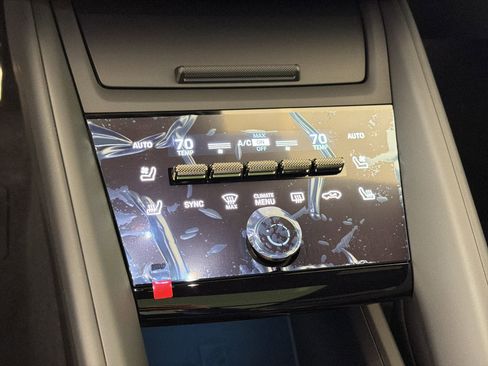 New 2026 Porsche Macan Turbo Electric image 22