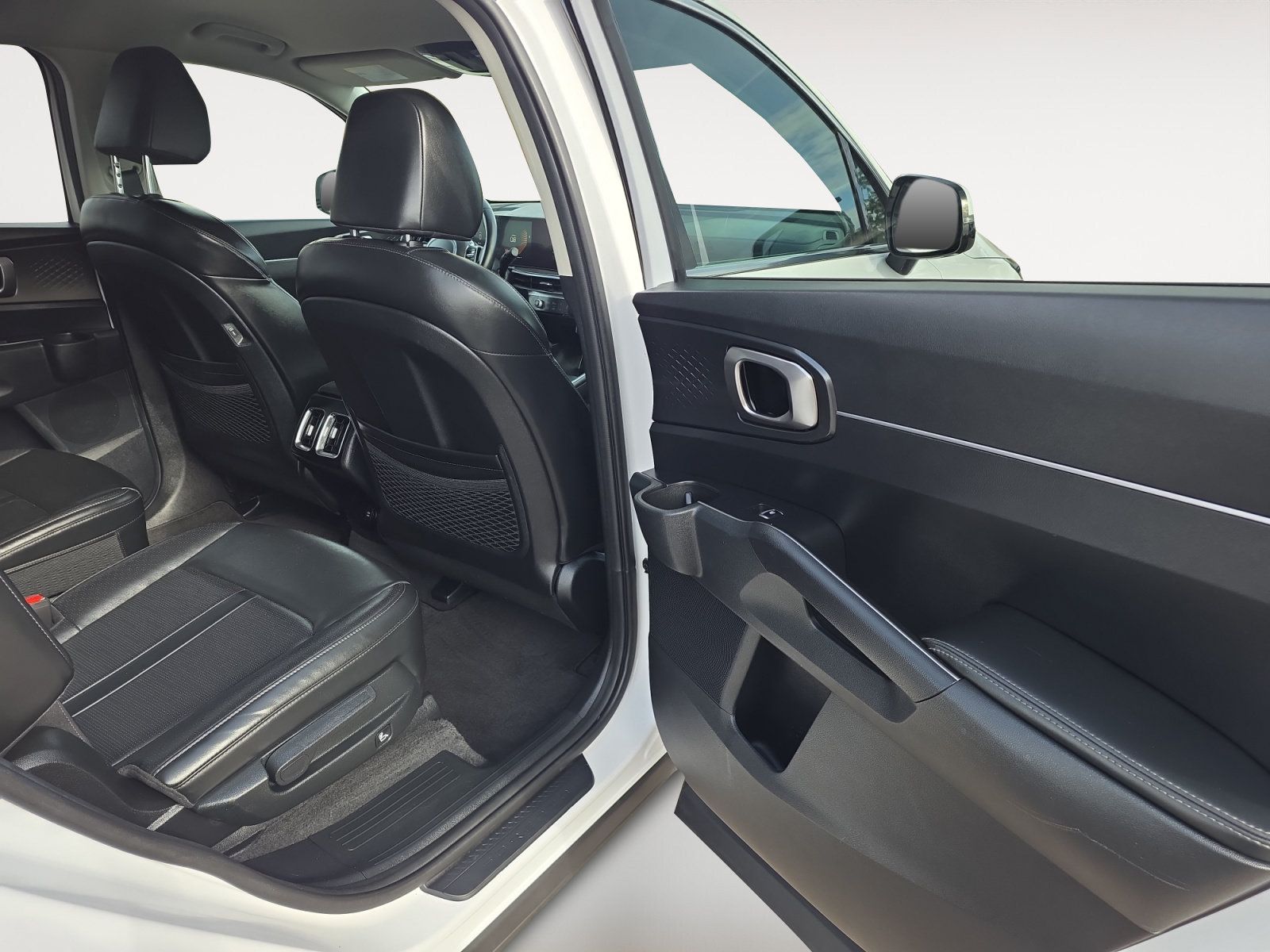 Used 2025 Kia Sorento EX AWD/4WD image 12