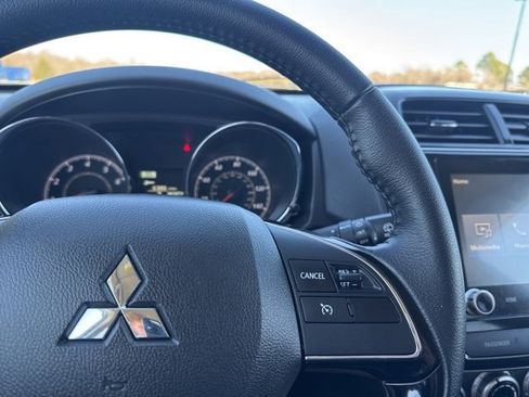 Used 2025 Mitsubishi Outlander Sport SE image 14