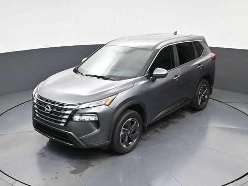 Certified 2026 Nissan Rogue SV FWD image 29
