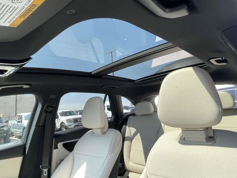 New 2026 Mercedes-Benz GLC 300 4MATIC image 19