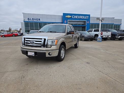 Used 2011 Ford F150 XLT w/ XLT Convenience Pkg image 3