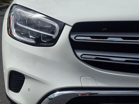 Used 2021 Mercedes-Benz GLC 300 4MATIC image 31