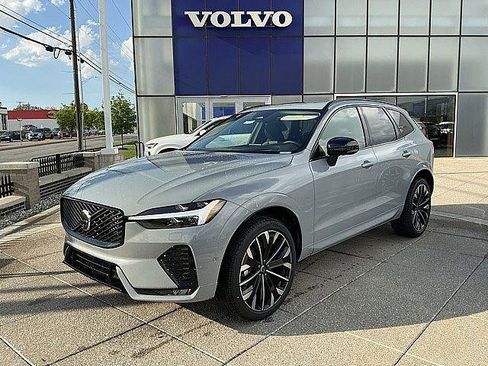 New 2026 Volvo XC60 B5 Ultra w/ Climate Package AWD/4WD image 3