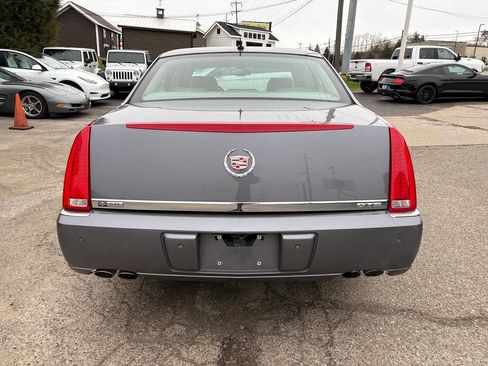 Used 2007 Cadillac DTS Luxury I w/ Trunk Convenience Package image 4
