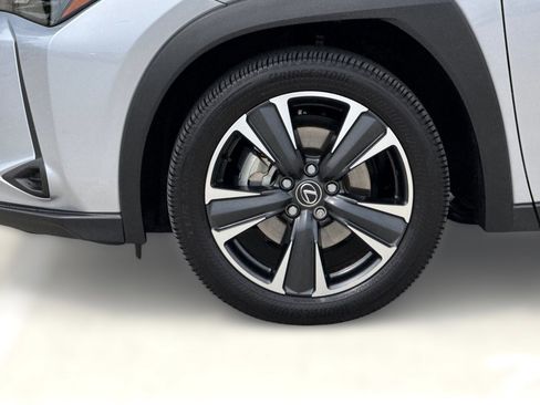 Certified 2025 Lexus UX 300h FWD w/ Accessory Package (Z2) image 13