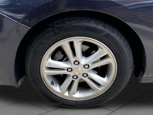 Used 2016 Chevrolet Cruze LT FWD image 11