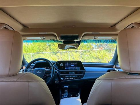 Used 2024 Lexus ES 350 Premium image 41